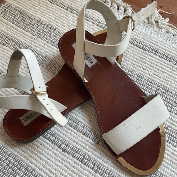 Steve Madden Shoes - Steve Madden White Sandals, Size 7